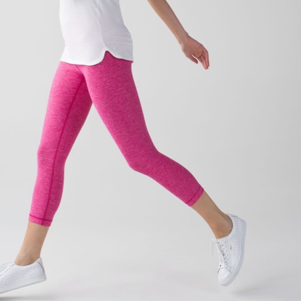 Lululemon Wunder Under Crop II